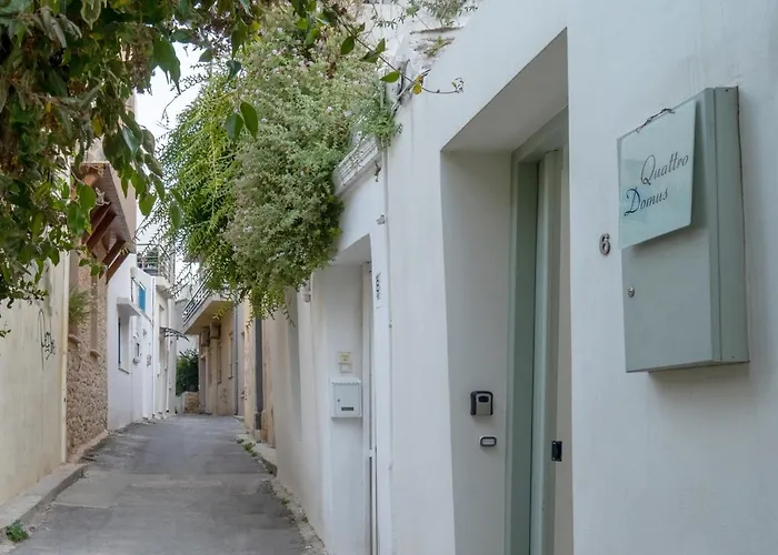 Quattro Domus 2 Townhouse